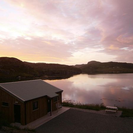 Otter Bunkhouse Hostel Cairisiadar Luaran gambar