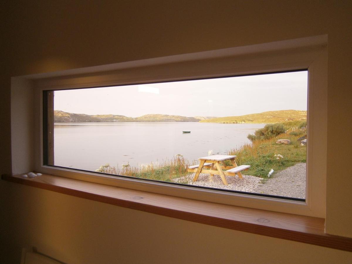 Otter Bunkhouse Hostel Cairisiadar Luaran gambar